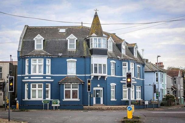 Bexhill Road, St Leonards-on-sea, TN38 - Photo 1