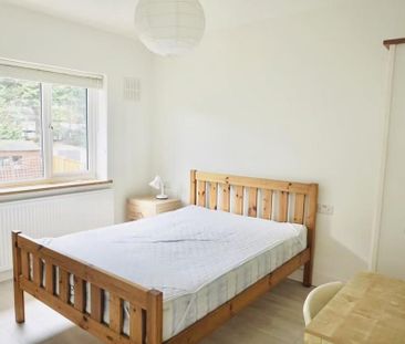 3 bedroom end of terrace house to rent - Photo 3