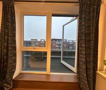 3 Bed Penthouse, Burnell Building, NW2 - Photo 4