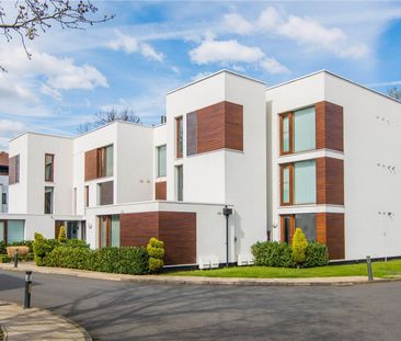 Rivermead Close, Teddington, TW11 - Photo 1
