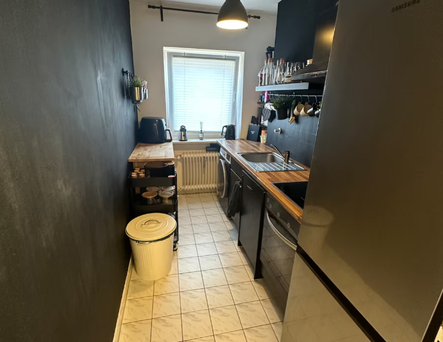 Zentral möbliertes Apartment mit Balkon und Parkplatz 01.02-28.03 - Photo 1