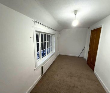 2 bedroom semi-detached house to rent - Photo 4