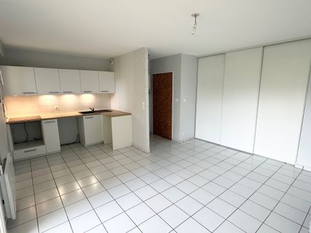 Location Appartement 2 pièces 41m² LIMOGES 87000 - Photo 3