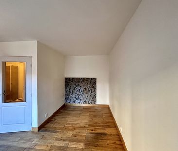 Location Appartement 1 pièce 28m² ST DENIS 93200 - Photo 2