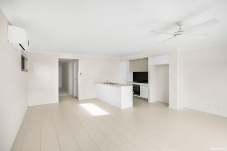 27/188 Gainsborough Drive, Pimpama, QLD 4209 - Photo 2