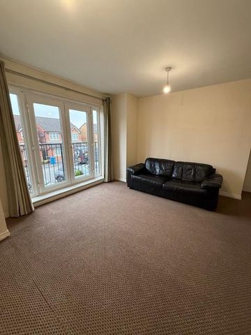 2 bedroom flat to rent - Photo 2