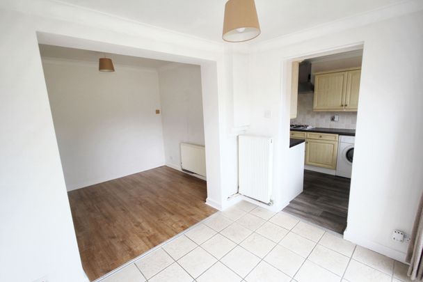 Bradshawe Waye, Uxbridge, UB8 - Photo 1