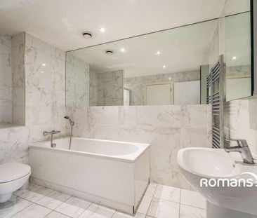 Iron Duke Close, Crowthorne, Berkshire, RG45 - Photo 6