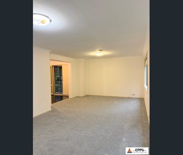 Grand Family Living | Space, Style & Flexibility - Photo 2