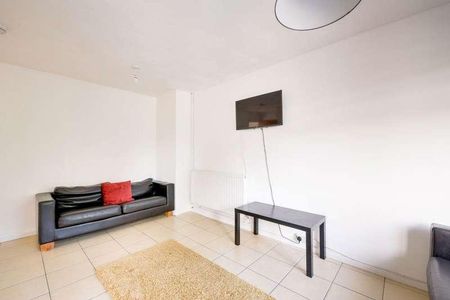 Tenterden Drive, Canterbury, CT2 - Photo 2