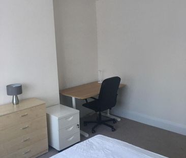 Room in a Shared House, Watford Way, NW4 - Photo 1