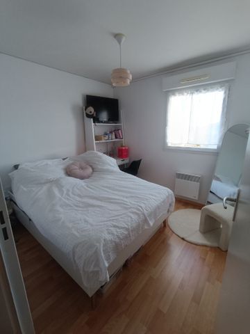 Location Appartement 4 pièces 81m² - Photo 3