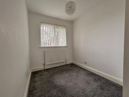 3 Bedroom House - Semi-Detached - Photo 5