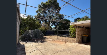 Short term rental only, 3 bedroom house in Hawthorn - Photo 2