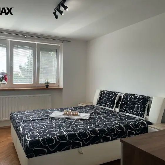 Pronájem bytu 2+1 v Podivíně, okr. Břeclav. - Photo 1