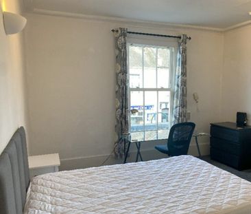 6 Bed Student Accommodation - Photo 5