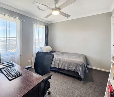 Luxury Family Living with Water Views in Southlakes Estate - Photo 4