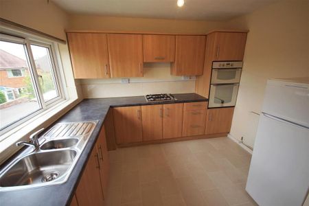 1 bedroom flat to rent - Photo 4