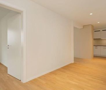 4.5-Zimmer-Wohnung mit vier Balkone im Zentrum von Biel zu vermieten - Photo 3