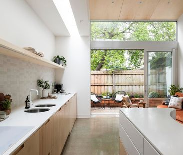 MAGNIFICENT ARCHITECTURALLY DESIGNED HOME - Photo 6