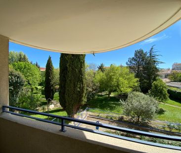 Location Appartement 2 pièces 42m² AVIGNON 84000 - Photo 5