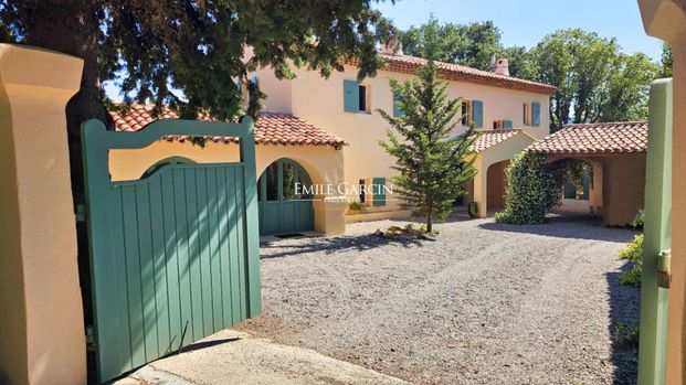 Jolie villa à louer à Saint-Zacharie dans le Var - Photo 1