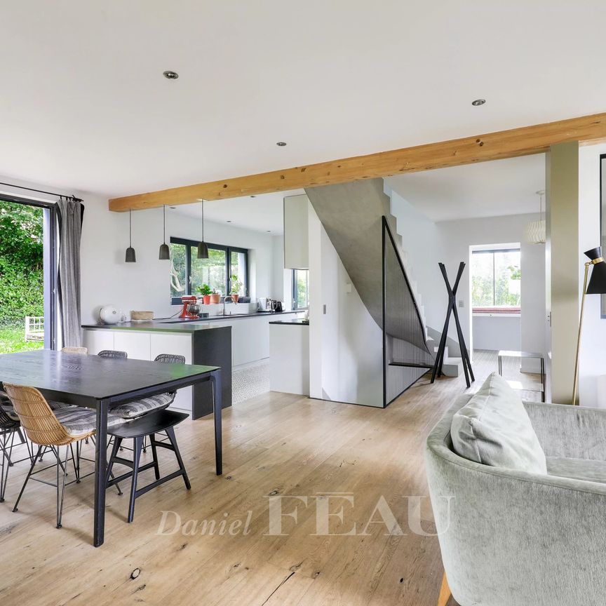 Tout savoir sur cette maison dans le quartier Plateau-Mont Valérien, à Rueil-Malmaison - Photo 1