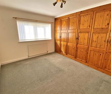 3 bedroom House To Let - Photo 4