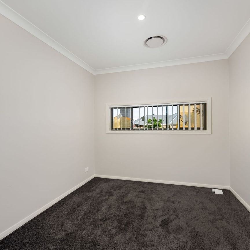 Stylish and Spacious Family Home​ - Photo 1