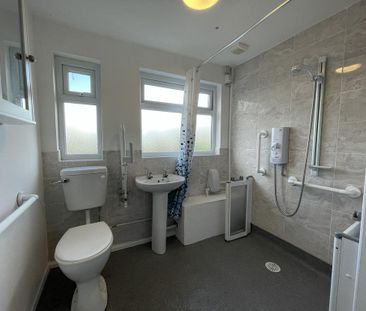 3 bedroom bungalow to rent - Photo 6