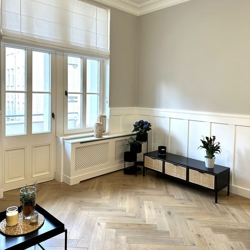 Matejki, 2 pokoje, kamienica po rewitalizacji 42 m² - Photo 1