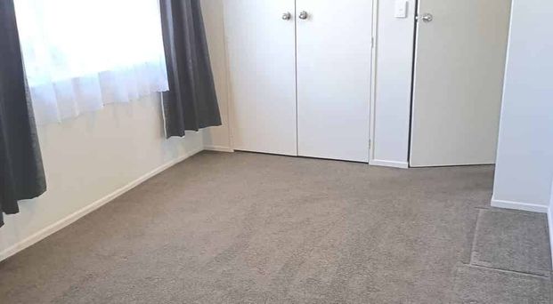 Cute, Cosy & Close to Town - Photo 1