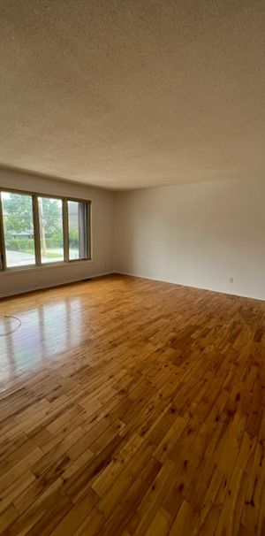 201-58 AVE GATINEAU-Joli Appartement 3 C - Photo 1