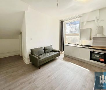 1 bedroom apartment to rent - Photo 2