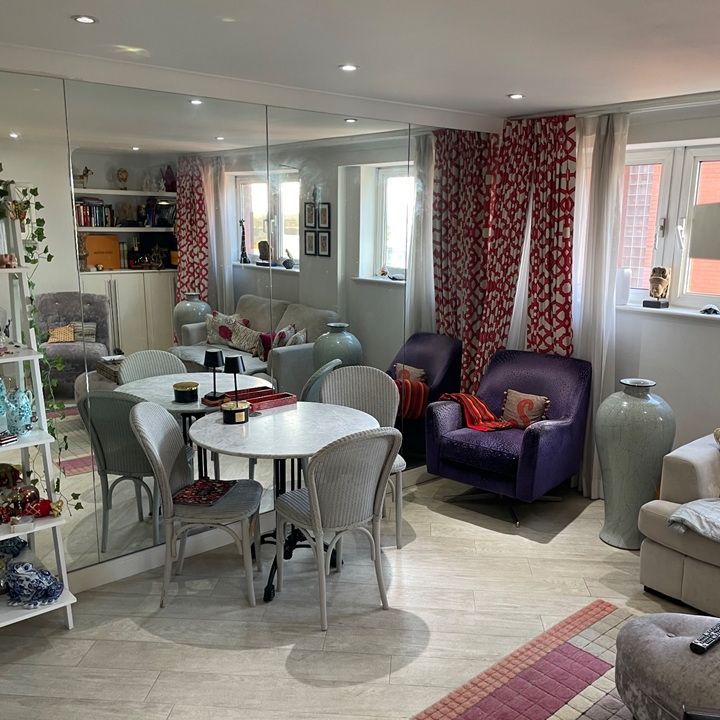 Room in a Shared Flat, St John's Wood Road, NW8 - Photo 1