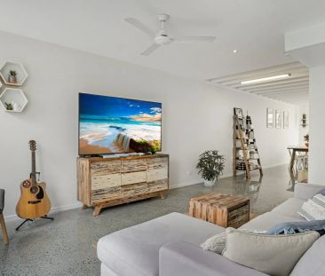 34 South Bay Drive, Varsity Lakes QLD 4227 - House For Rent | Domain - Photo 5