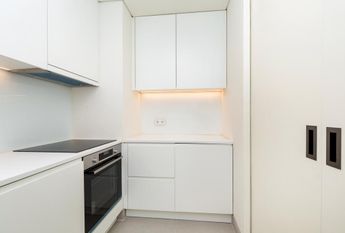 2 Bedroom Apartment with a view, Largo do Rato, Lisboa