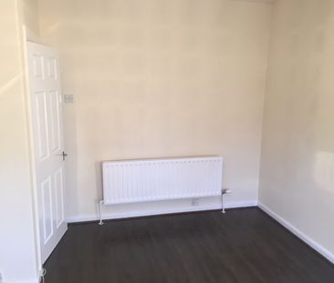 Darnley Road, Glasgow, G78 1SS - Photo 2