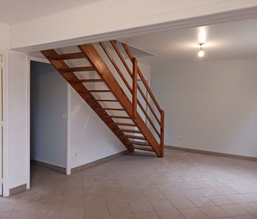 Une maison d'habitation dans le centre du bourg. - Photo 1