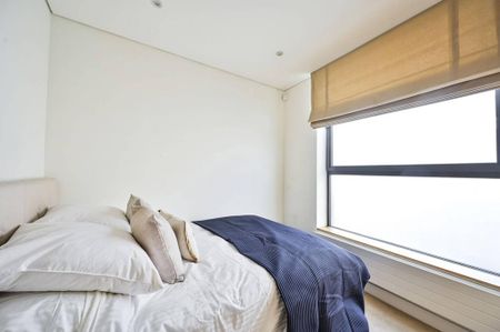 2 bedroom mews to rent - Photo 4