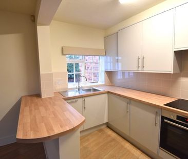 North Field Cottage, Lake End Road, Dorney,SL4 - Photo 3
