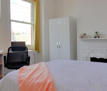 4 bedroom terraced house to rent - Photo 4