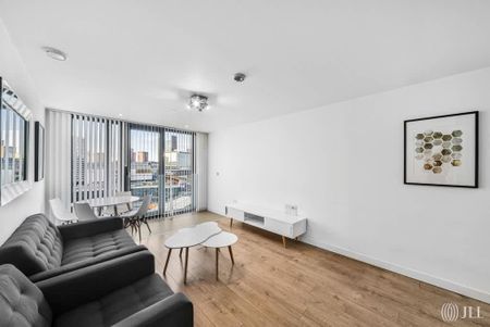 Stratosphere Tower, Stratford E15 - Photo 5