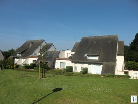 Location Appartement MONT ST AIGNAN - Photo 2