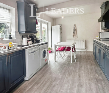 3 bedroom detached house to rent - Photo 3
