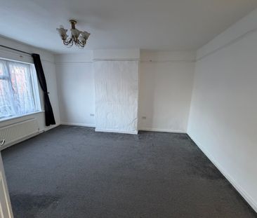 1 Bed Maisonette, Shere Road, IG2 - Photo 1