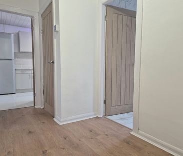 Towngate, Sowerby Bridge - Photo 4