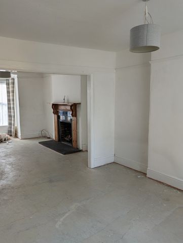 3 Bed Mid Terraced House to Let in Launceston - Photo 5