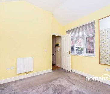 Cricklade Street, Swindon, Wiltshire, SN1 - Photo 3