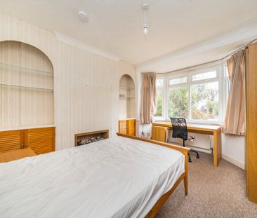 Edenvale Road, Tooting, CR4, London - Photo 2